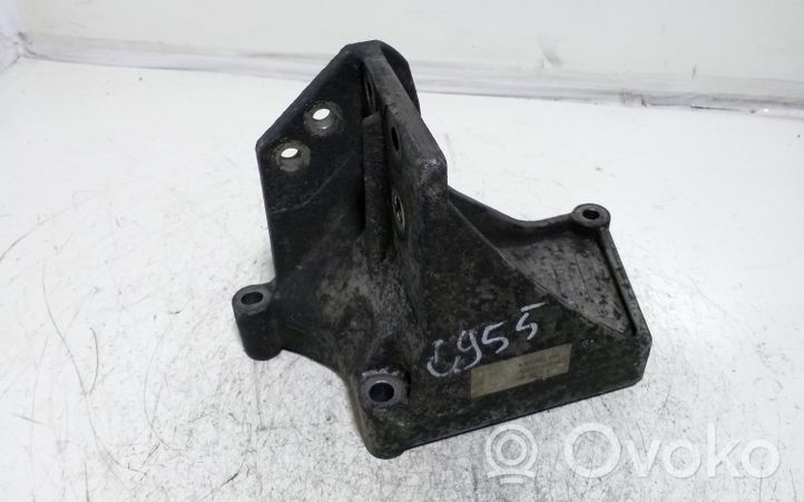 Opel Movano A Engine mounting bracket 8200319756