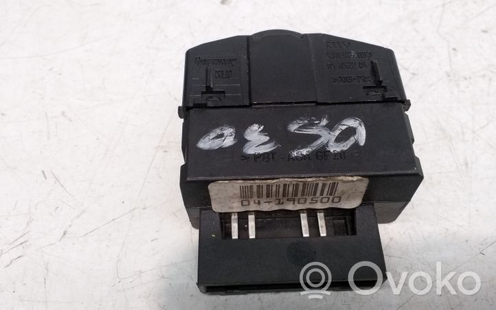 Audi A6 Allroad C5 Bouton commande réglage hauteur de phares 4B0919093