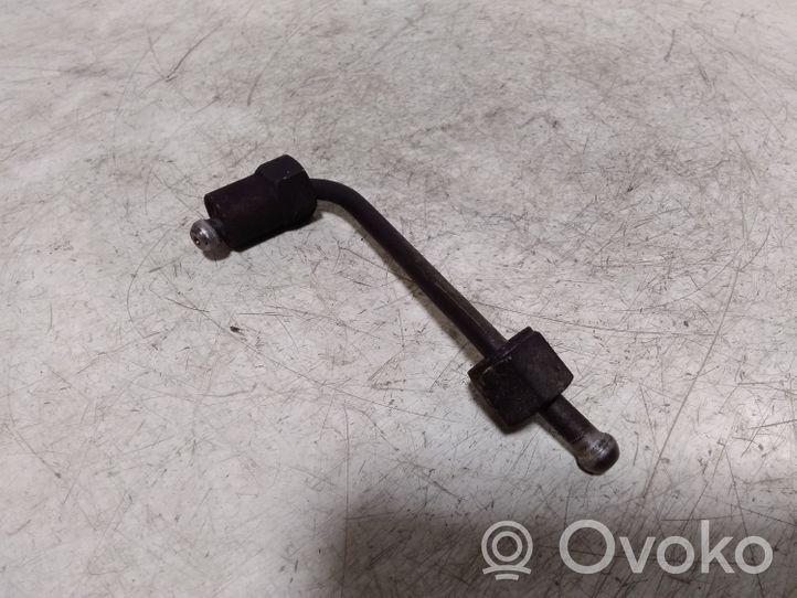 Chrysler Voyager Fuel injector supply line/pipe 