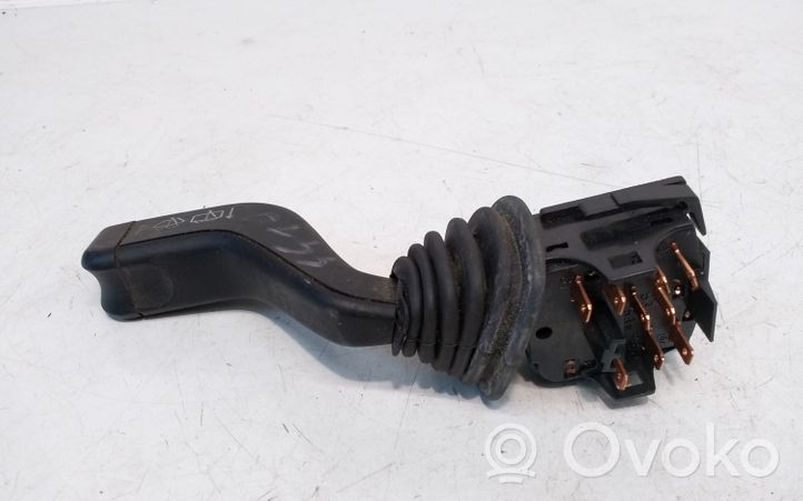 Opel Zafira A Wiper control stalk 90124931