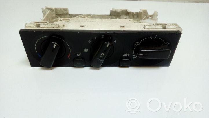 Mitsubishi Carisma Climate control unit MR500529