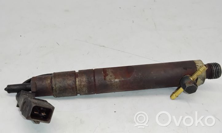 Volkswagen Sharan Injecteur de carburant 028130201J