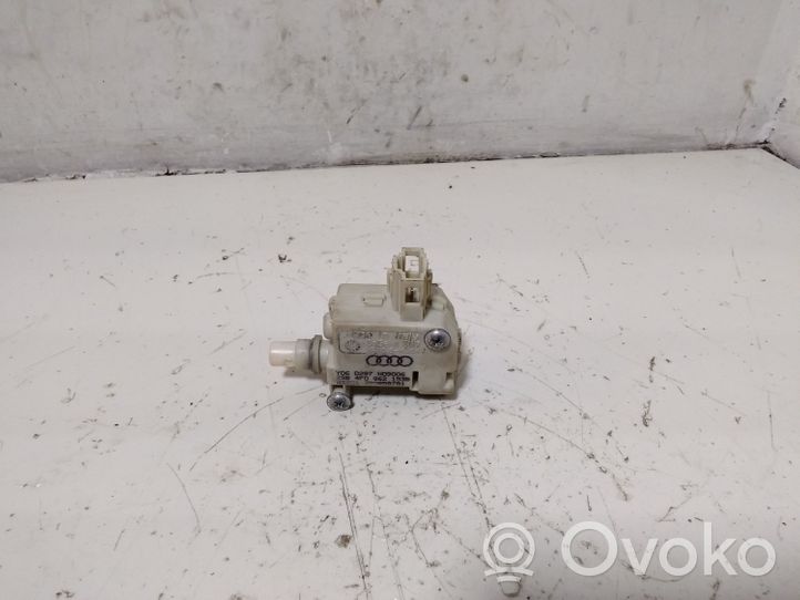 Audi A6 Allroad C6 Moteur de verrouillage trappe à essence 4F0862153B