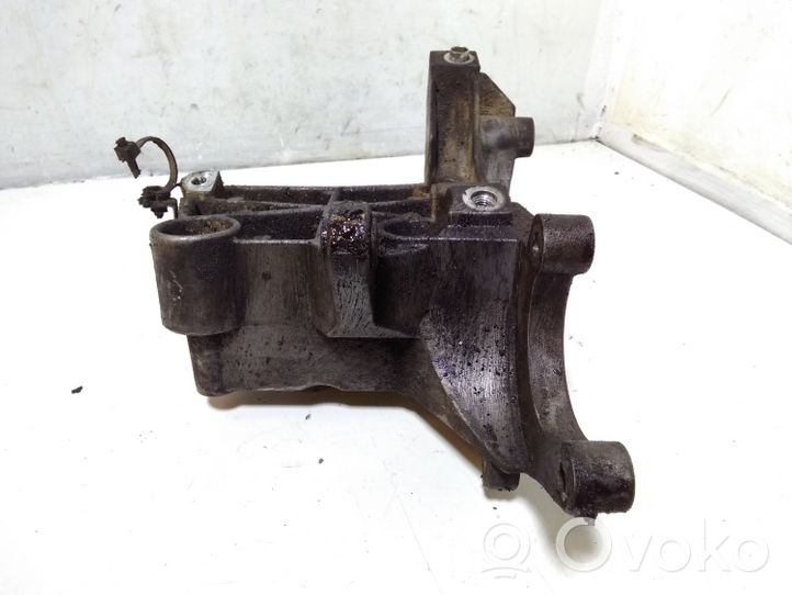 Audi A6 Allroad C6 Support de pompe de direction assistée 059145169AA