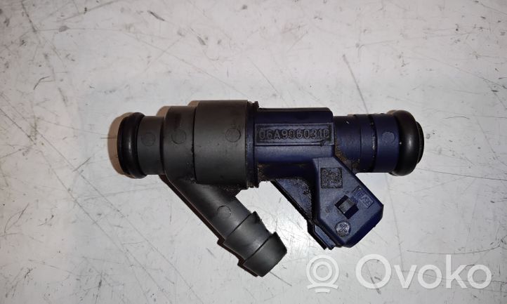 Volkswagen Golf IV Injecteur de carburant 06A906031C