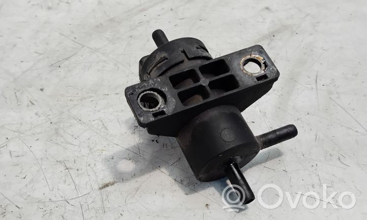 Renault Thalia I Turbo solenoid valve 7700113709