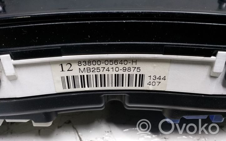 Toyota Avensis T250 Tachimetro (quadro strumenti) 8380005640H