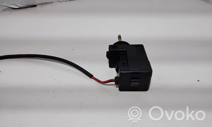 Chevrolet Captiva Verrouillage du bouchon du réservoir de carburant 96623003