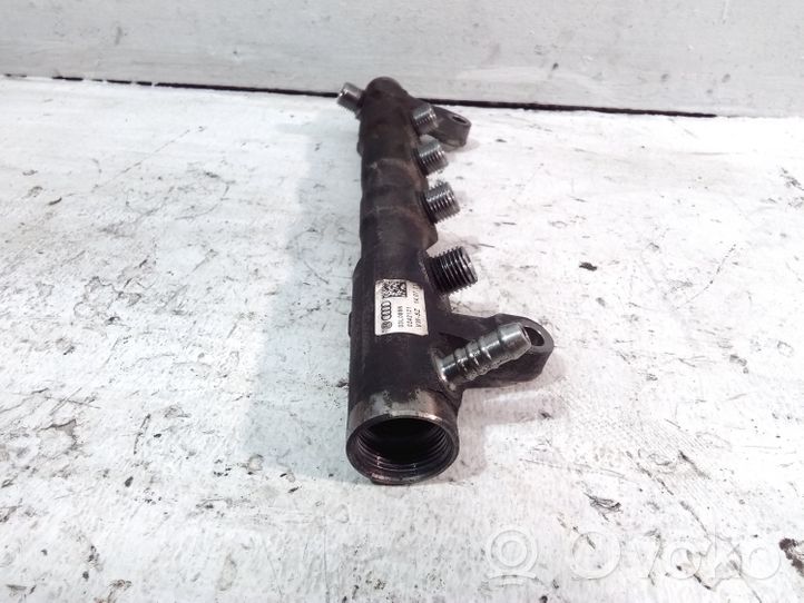 Volkswagen PASSAT CC Tuyau de conduite principale de carburant 03L089N