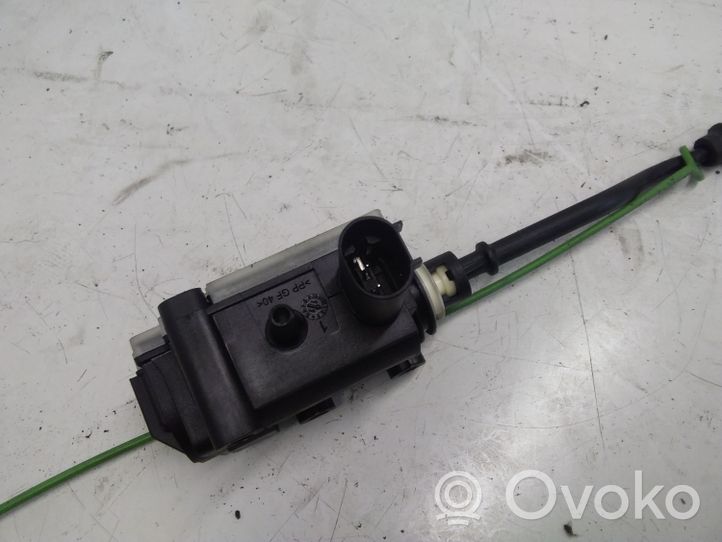 BMW 1 E81 E87 Verrouillage du bouchon du réservoir de carburant 6985879