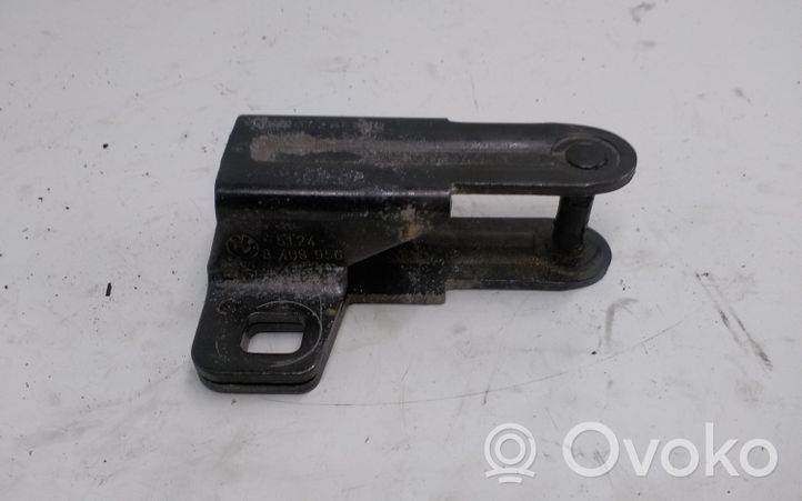 BMW X5 E53 Anello/gancio di chiusura del portellone 8408956