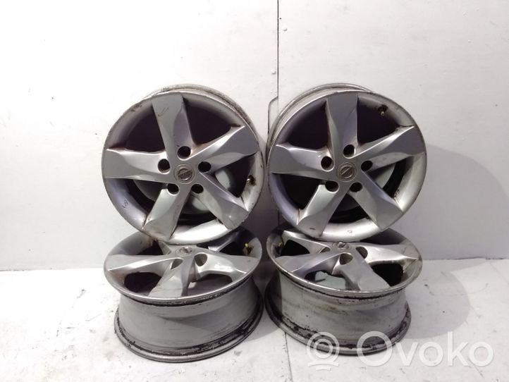 Nissan Qashqai+2 Felgi aluminiowe R16 