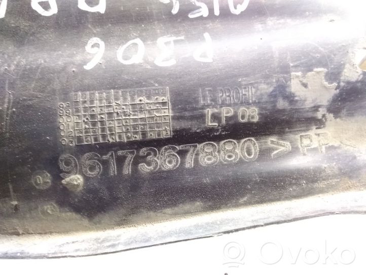 Peugeot 306 Etupyörän sisälokasuojat 9617367880