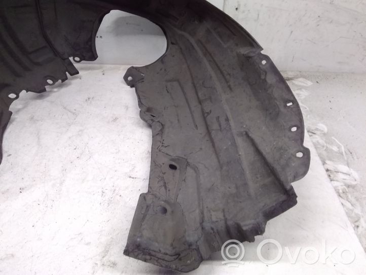 Mazda 5 Rivestimento paraspruzzi passaruota anteriore 