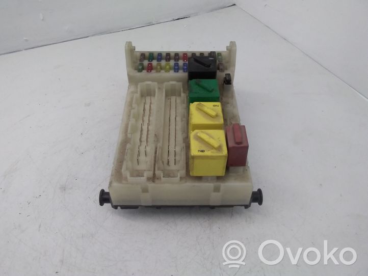 Ford Mondeo MK II Module de fusibles 