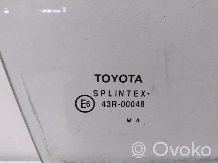 Toyota Yaris Vetro del finestrino della portiera posteriore 