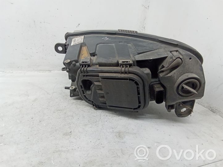 Audi A6 Allroad C6 Lampa przednia 4F0941004D