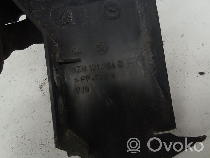 Skoda Octavia Mk2 (1Z) Condotto d'aria intercooler 1Z0121284B