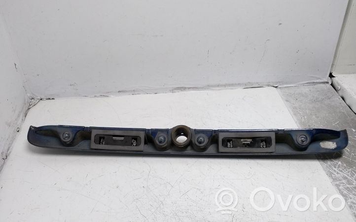 Opel Vectra B Takaluukun rekisterikilven valon palkki 90463756