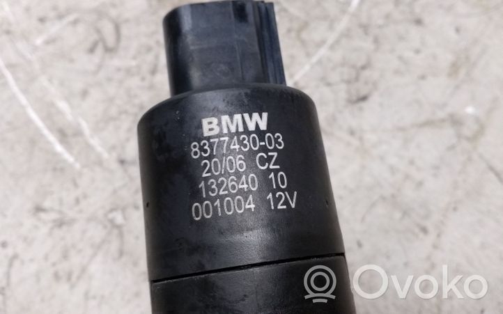 BMW X5 E53 Ajovalonpesimen pumppu 8377430