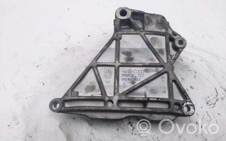 Volkswagen Touareg I Halterung Lichtmaschine 070903143C