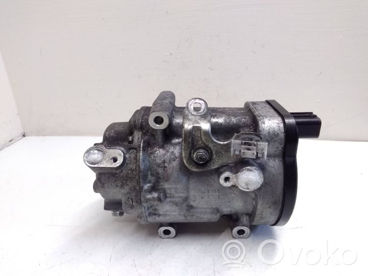 Toyota Prius (XW50) Klimakompressor Pumpe 0424000370