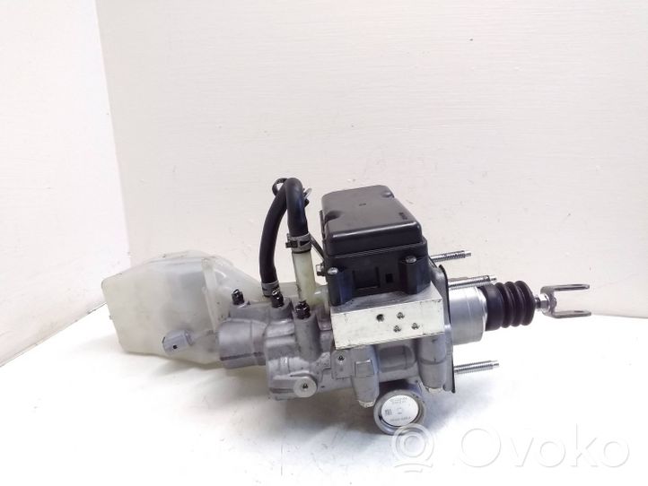 Toyota Prius (XW50) Master brake cylinder 4721047C30