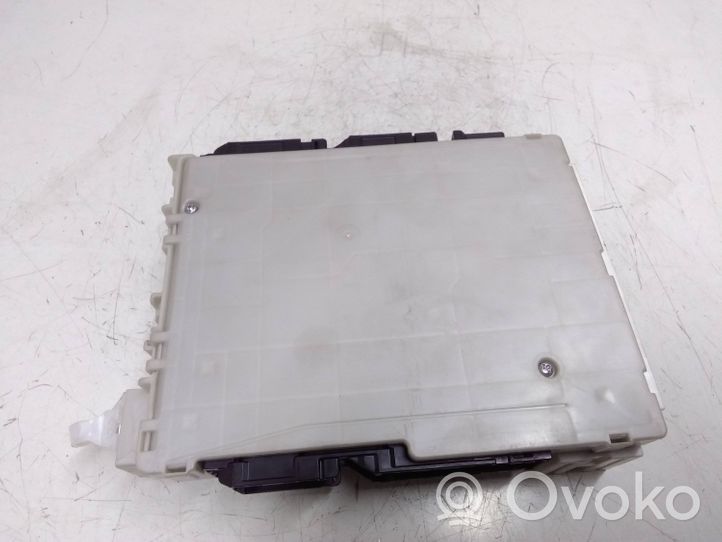 Toyota Prius (XW50) Module confort 8273047560