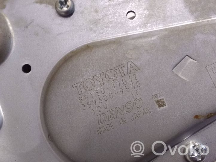 Toyota Prius (XW50) Moteur d'essuie-glace arrière 8513047032