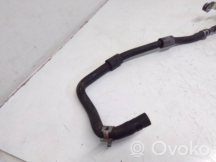 Toyota Prius (XW50) Engine coolant pipe/hose 