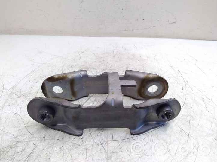 Mercedes-Benz GLA W156 Engine mounting bracket 