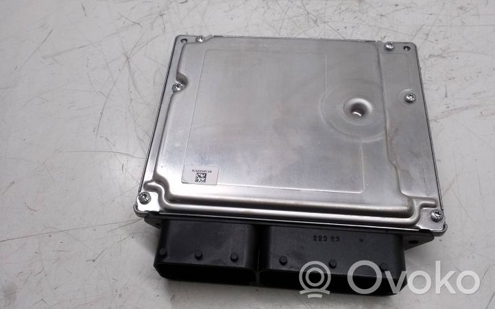 BMW 1 E82 E88 Dzinēja vadības bloks 8512499