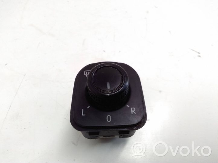 Volkswagen Sharan Wing mirror switch 1K0959565P