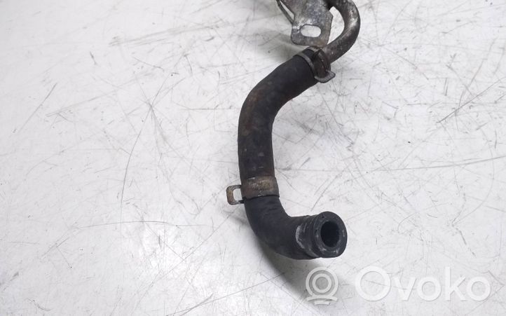 Subaru Outback Tuyau de liquide de refroidissement moteur 