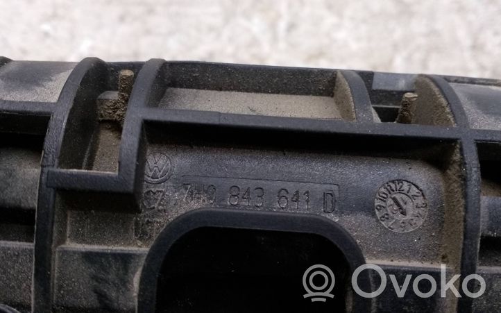 Volkswagen Caddy Iekšējais atvēršanas rokturītis 8H0843641D