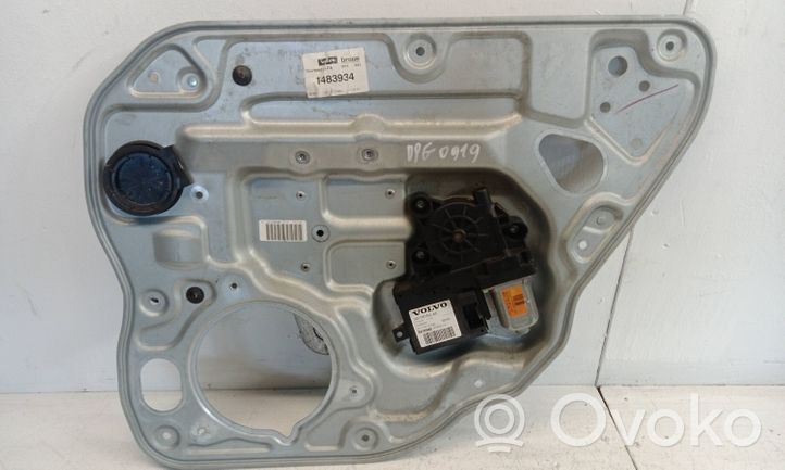 Volvo S40 Elektryczny podnośnik szyby drzwi tylnych 8679083RH