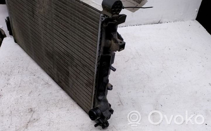 Opel Vectra C Radiateur de refroidissement D7X031TT