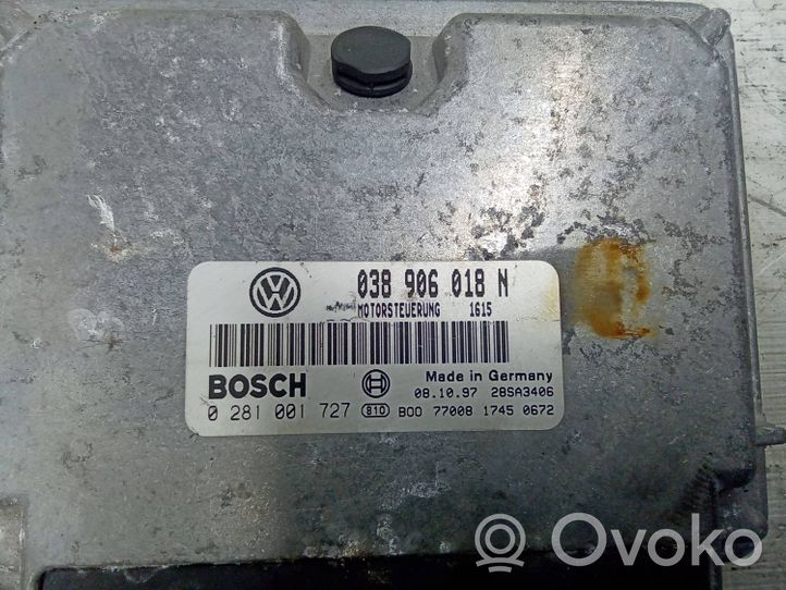 Volkswagen PASSAT B5 Calculateur moteur ECU 038906018N