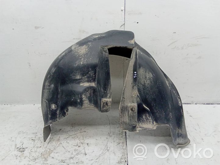 Volkswagen PASSAT B5 Rivestimento paraspruzzi parafango posteriore 3B0810972B