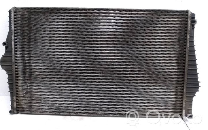 Volvo XC90 Chłodnica powietrza doładowującego / Intercooler 30748808