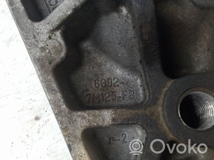 Volvo S80 Soporte de montaje de la caja de cambios 6G927M125FB