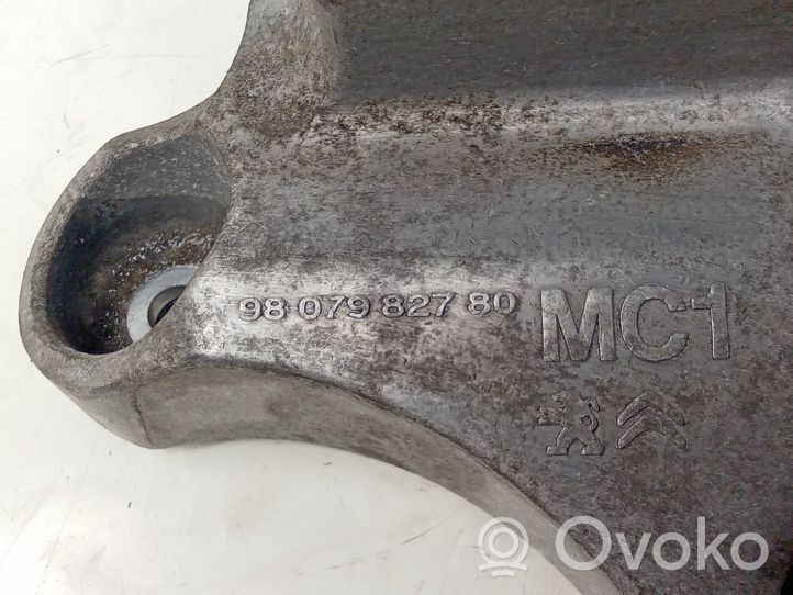 Citroen C4 II Picasso Łapa / Mocowanie skrzyni biegów 9807982780