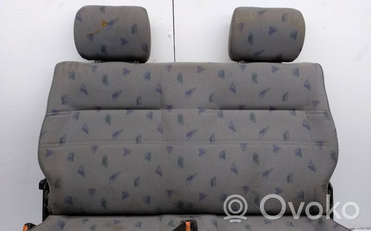 Volkswagen Transporter - Caravelle T4 Second row seats 