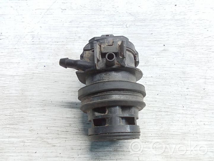 Mazda 6 Pompe de lave-glace de pare-brise 8603109170