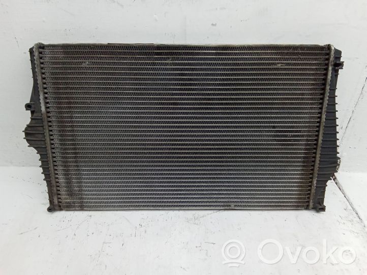 Volvo XC90 Chłodnica powietrza doładowującego / Intercooler 31274553