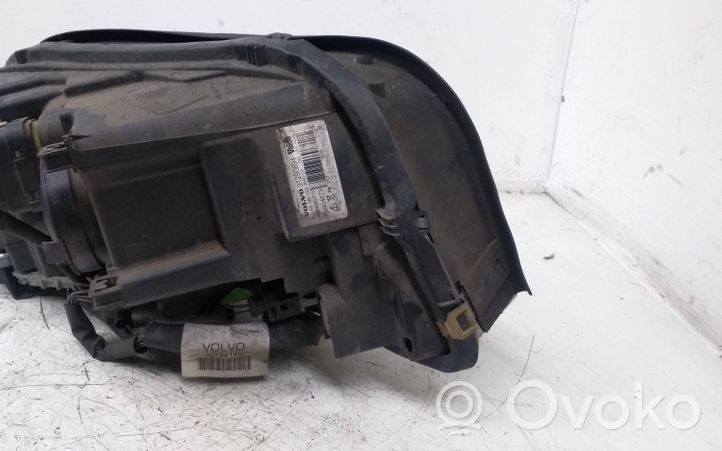 Volvo XC90 Lampa przednia 31290894