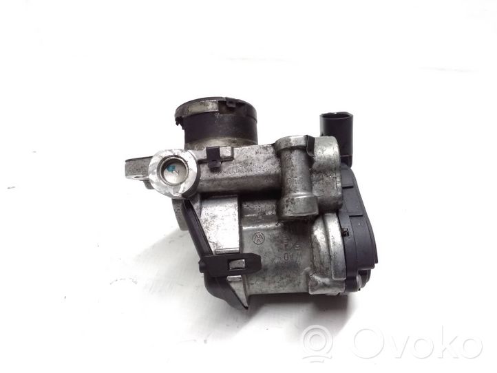 Volkswagen Tiguan EGR valve 04L131501RV110