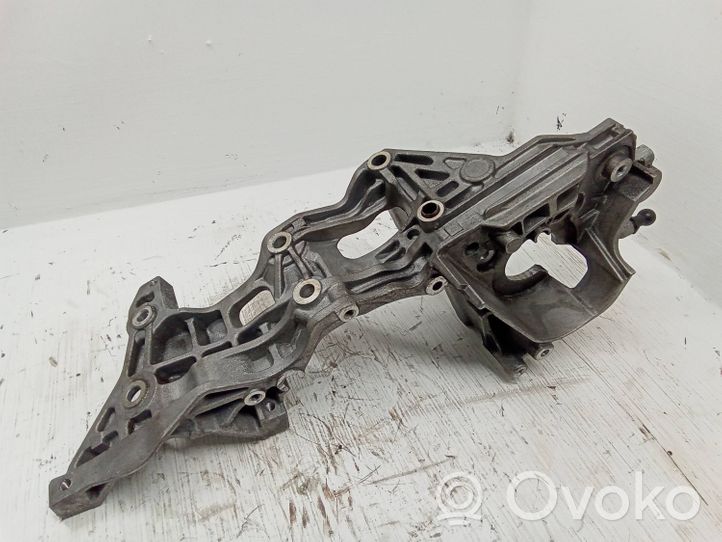 Volkswagen Tiguan Support de générateur / alternateur 04L903143DE