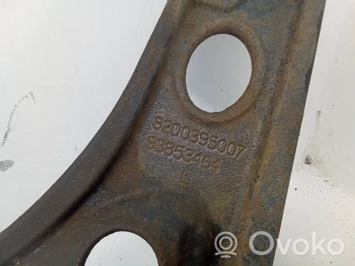 Opel Vivaro Front lower control arm/wishbone 8200395007