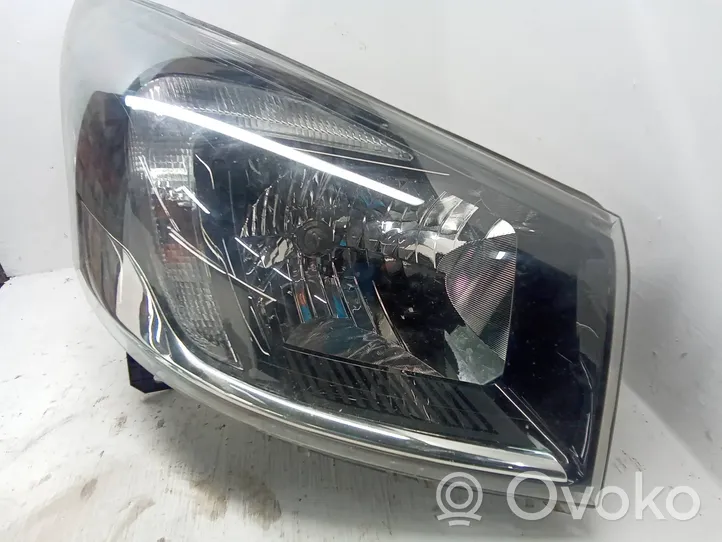 Opel Vivaro Headlight/headlamp 260108099R